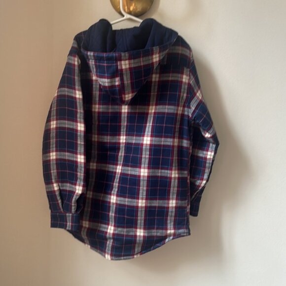 Brand new (NWT) Nukutavake boys quilted, flannel coat. 6 buttons in front. - Picture 3 of 5
